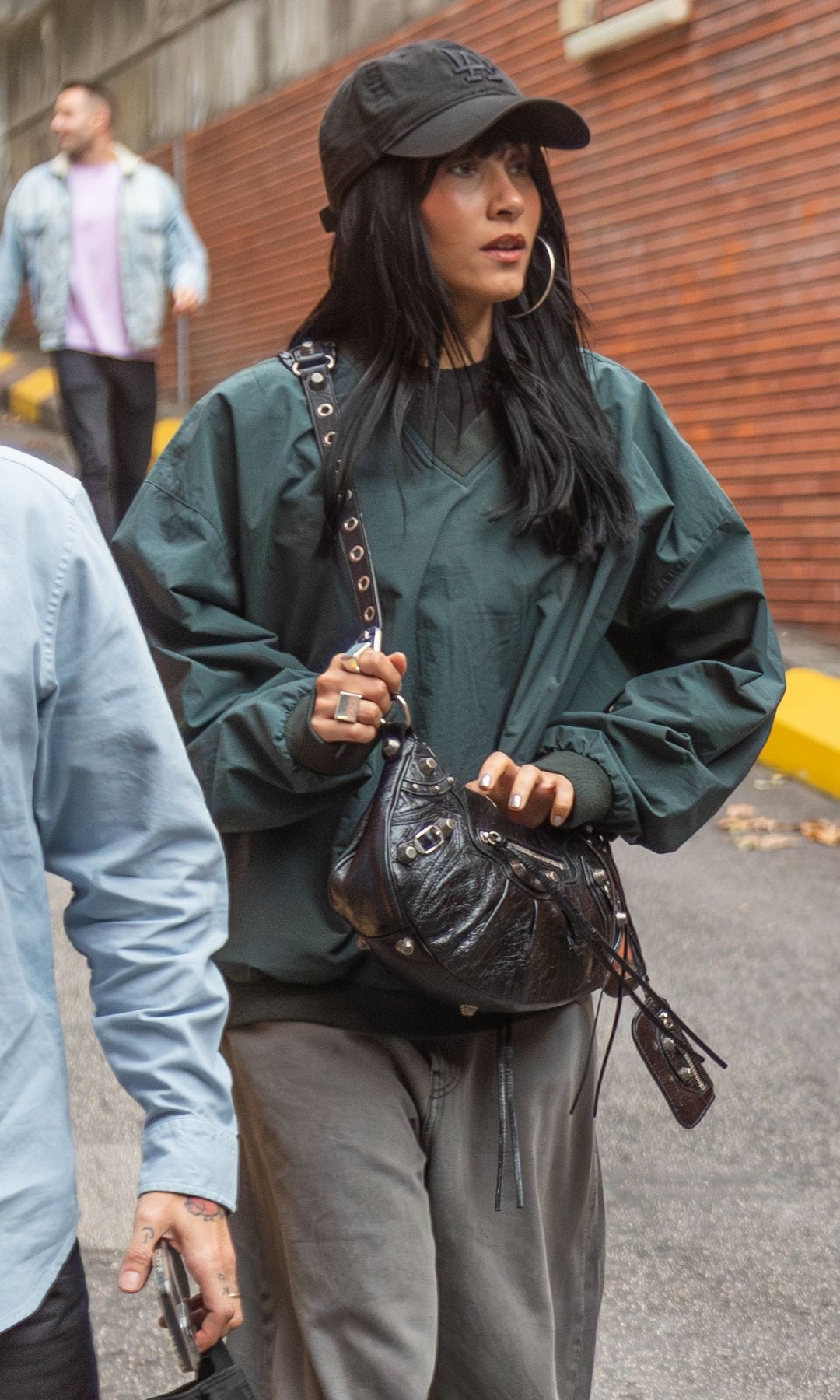 Aitana paseando por Madrid el 27 de octubre de 2024