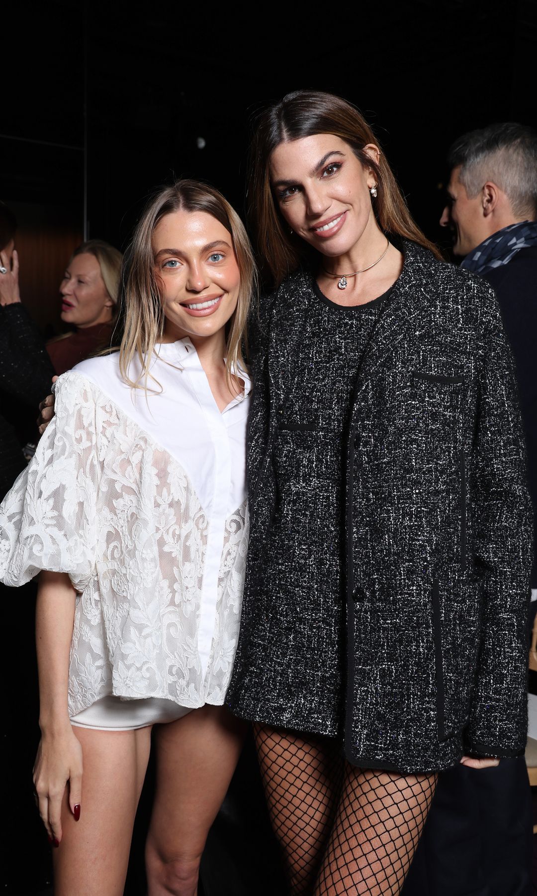  Héloïse Agostinelli y Bianca Brandolini en el desfile de Giambattista Valli Primavera/Verano 2025