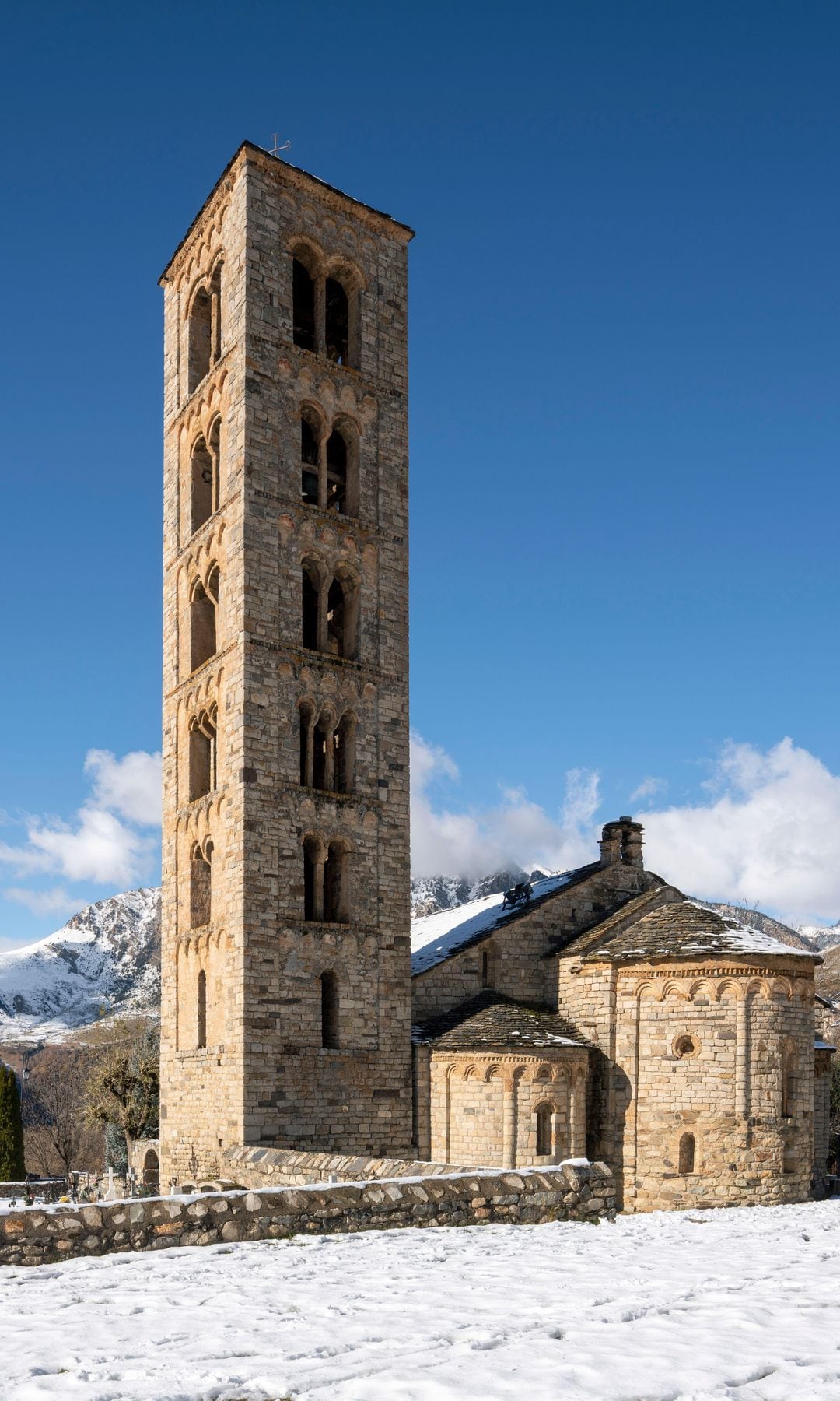 Iglesia de Sant Climent de Täul, Vall de Boí, Lleida