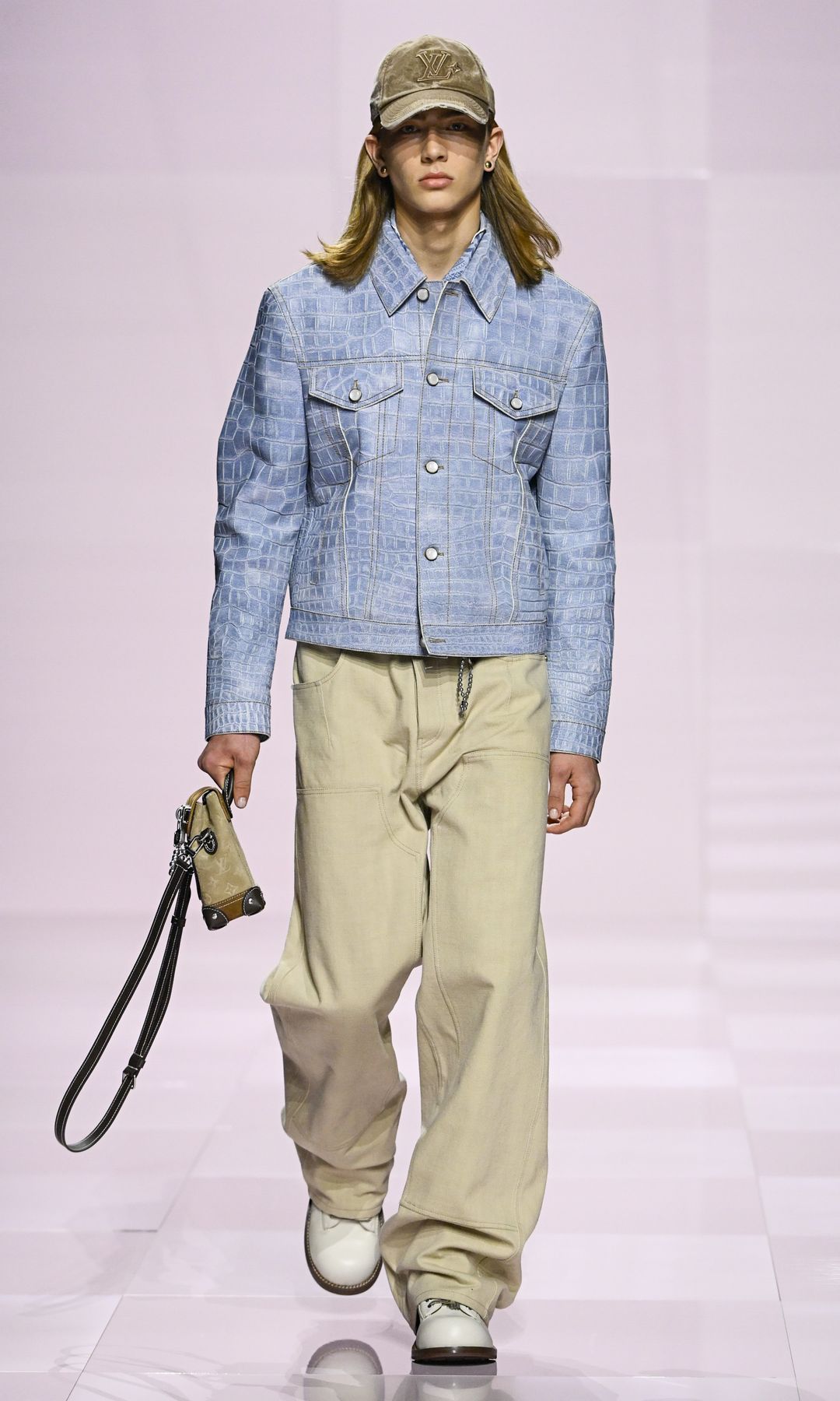 Louis Vuitton desfile de hombres 2025