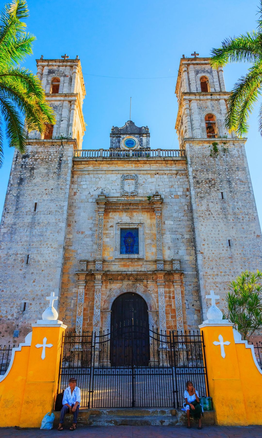 Fachada de la catedral de  San Servacio, la primera que se construyó en la ciudad. 
