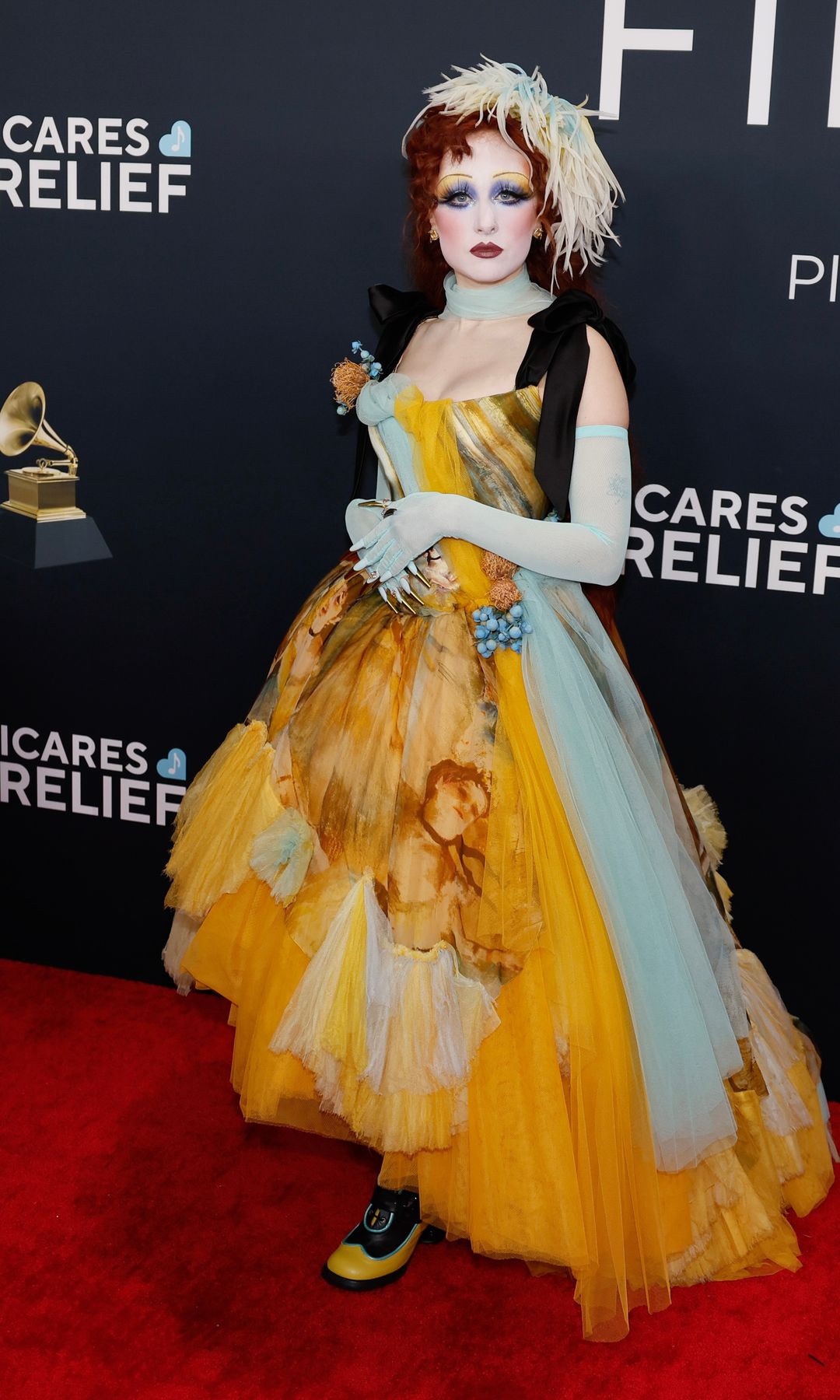 Mejores looks de los premios grammy 2025   