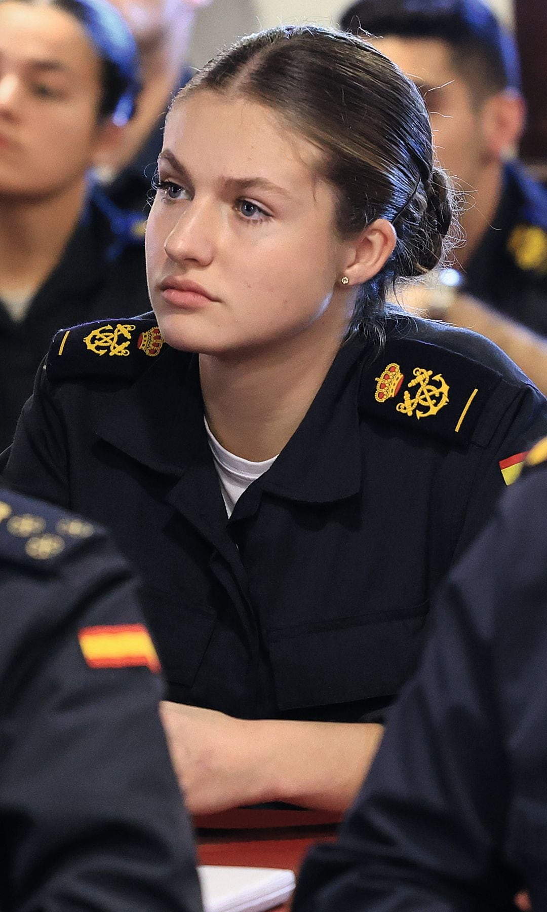 La princesa en el buque escuela Juan Sebastián Elcano durante una reunión