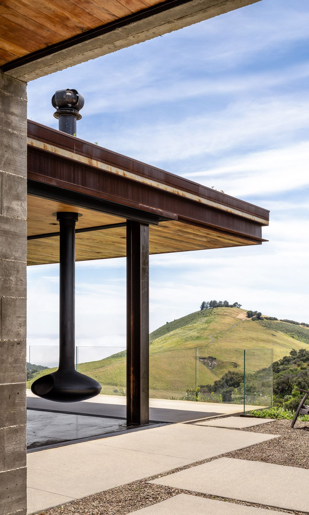 Terraza con chimenea