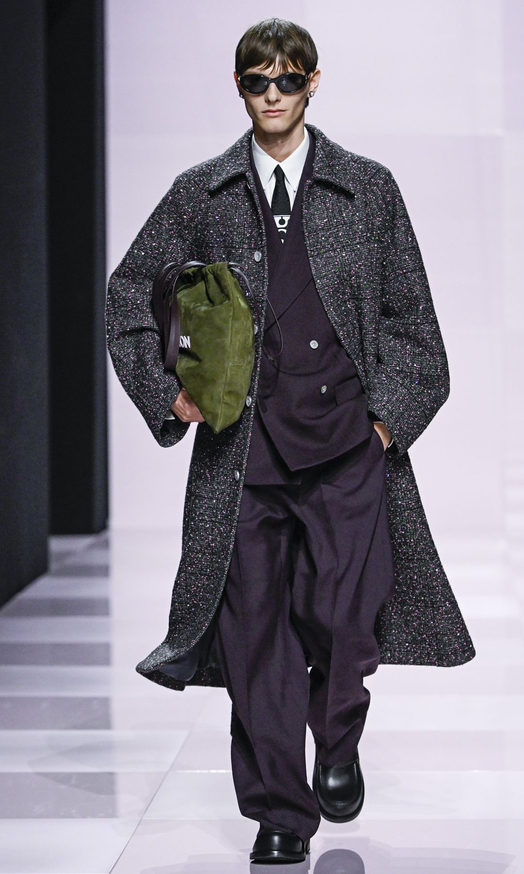 Louis Vuitton desfile de hombres 2025