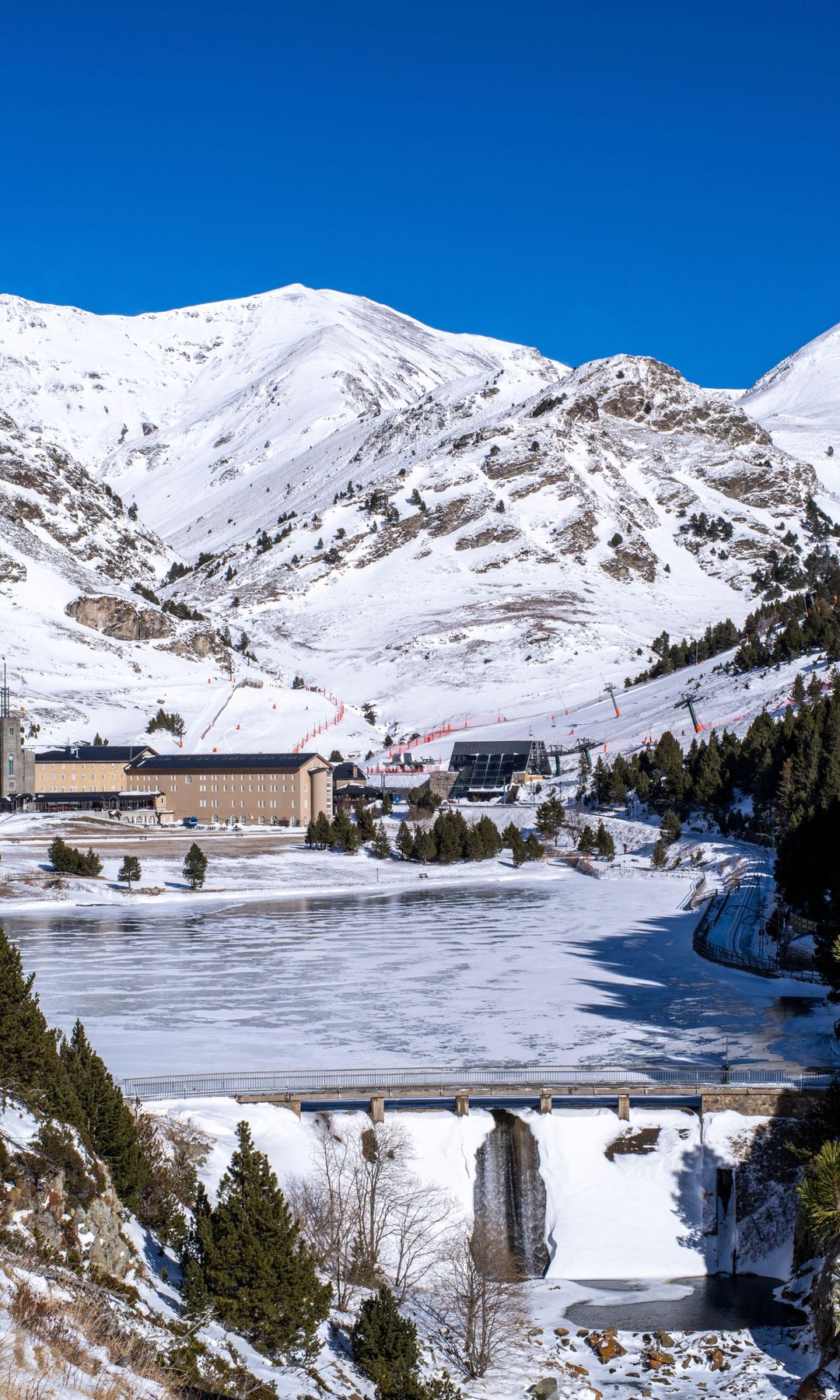 Valle de Núria en invierno, Girona