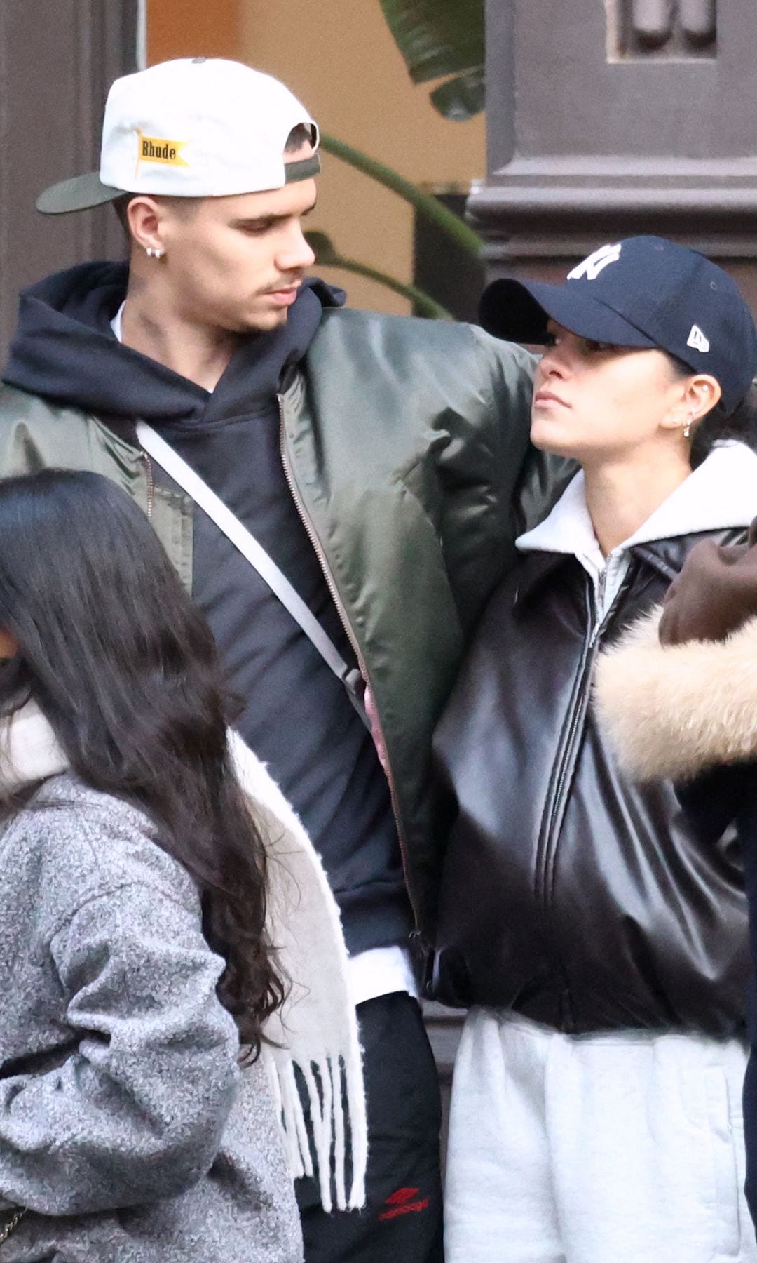 Romeo Beckham y Kim Turnbull en New York