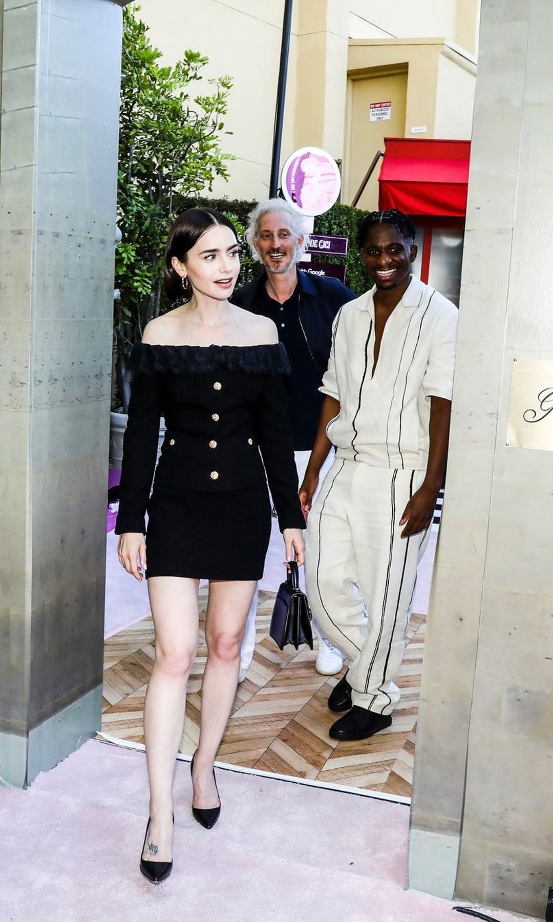 Lily Collins en evento con fans