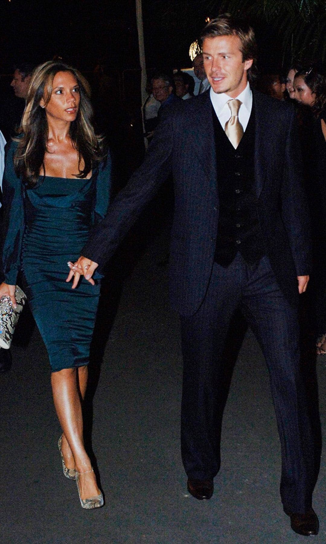 Victoria y David Beckham vestido elegante