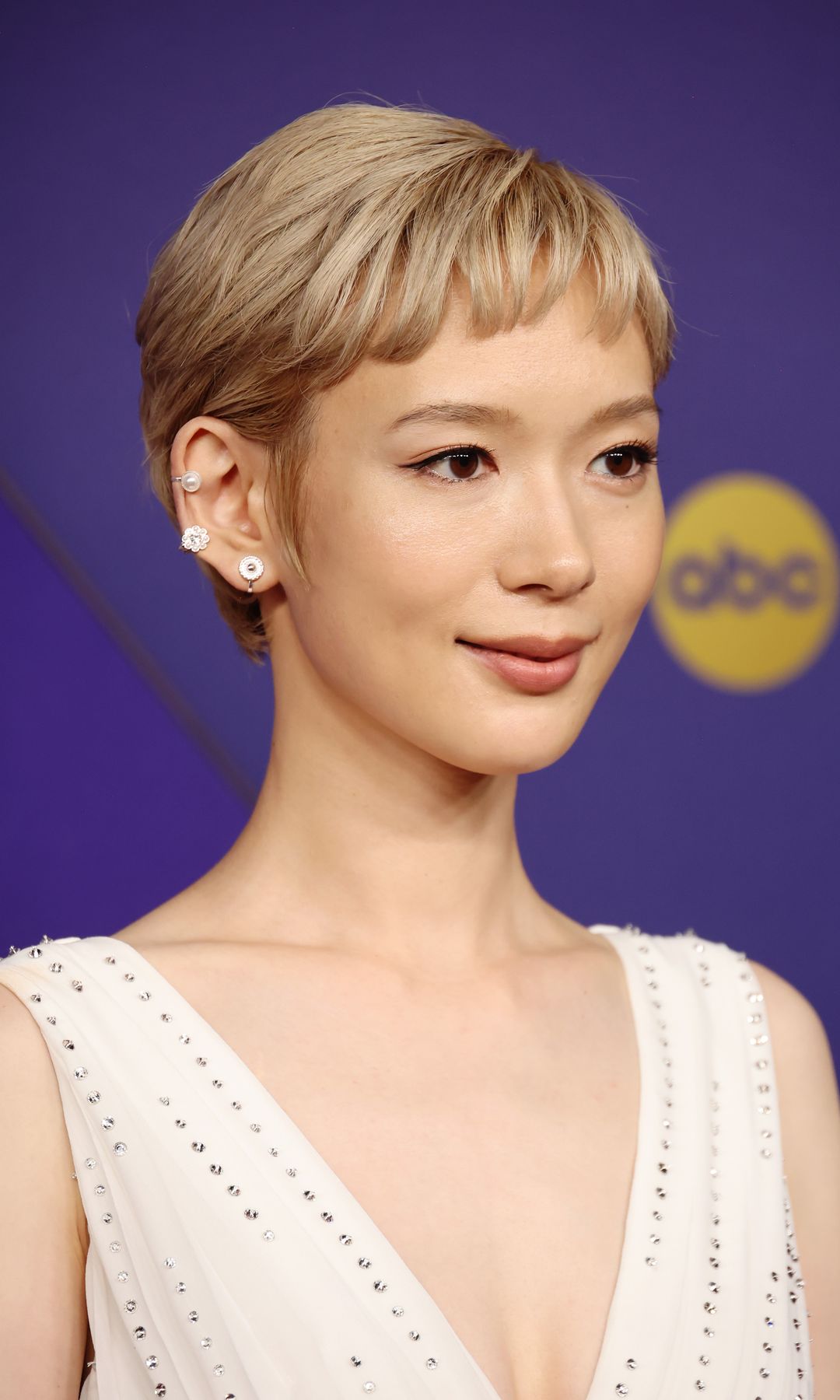 Moeka Hoshi en los premios Emmy 2024