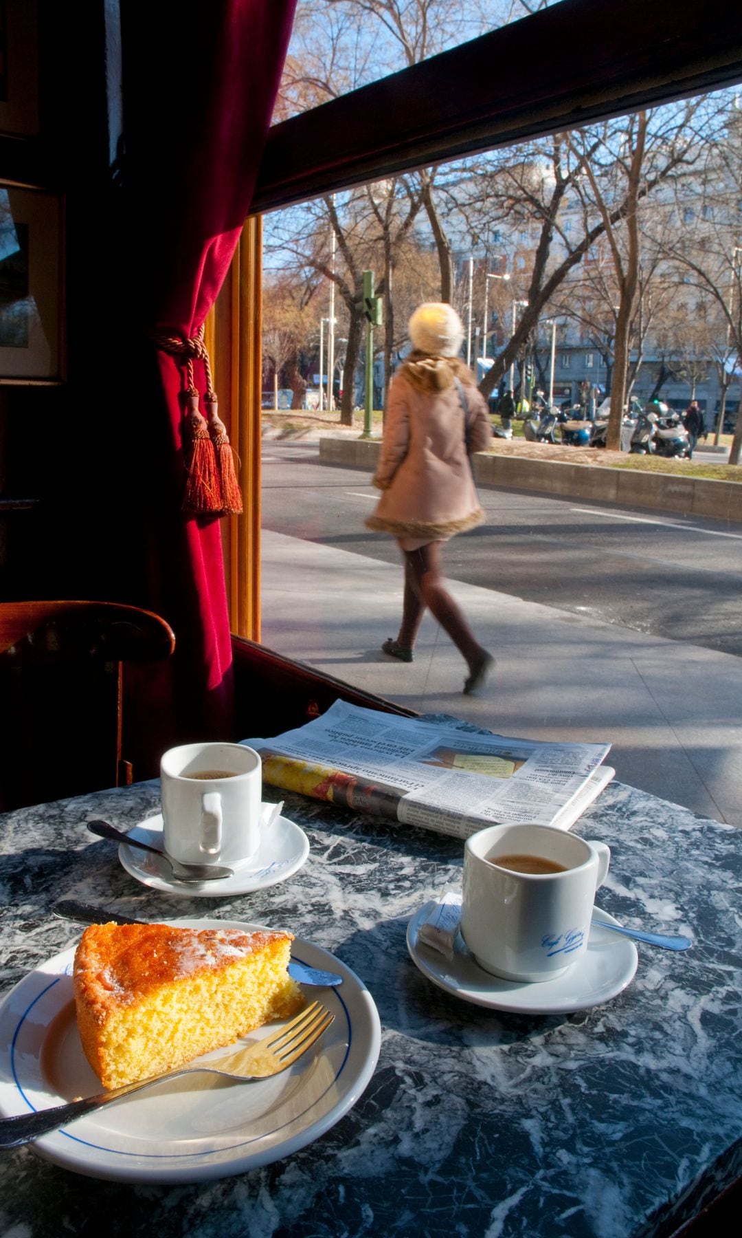 Desayuno para dos en el Café Gijón, Madrid