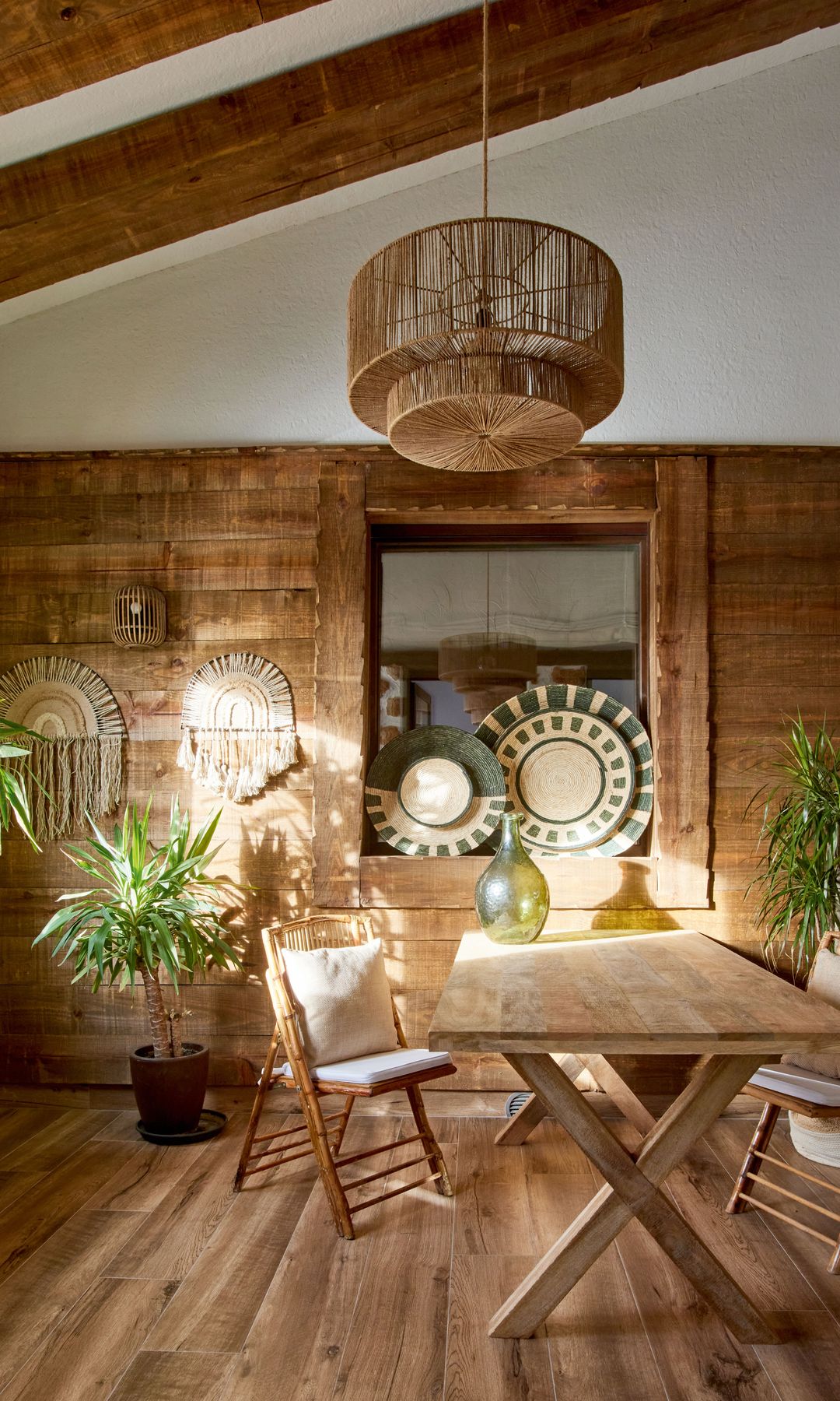 Comedor de la casa de Elena y Marta González