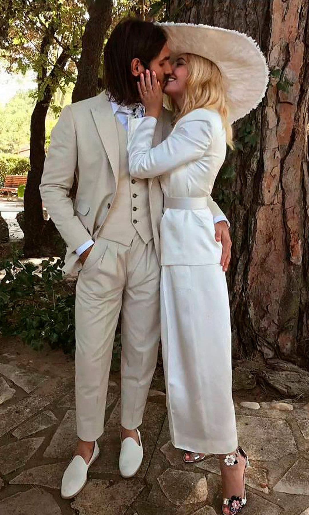 Miriam Giovanelli y su marido el día de la boda (2017)