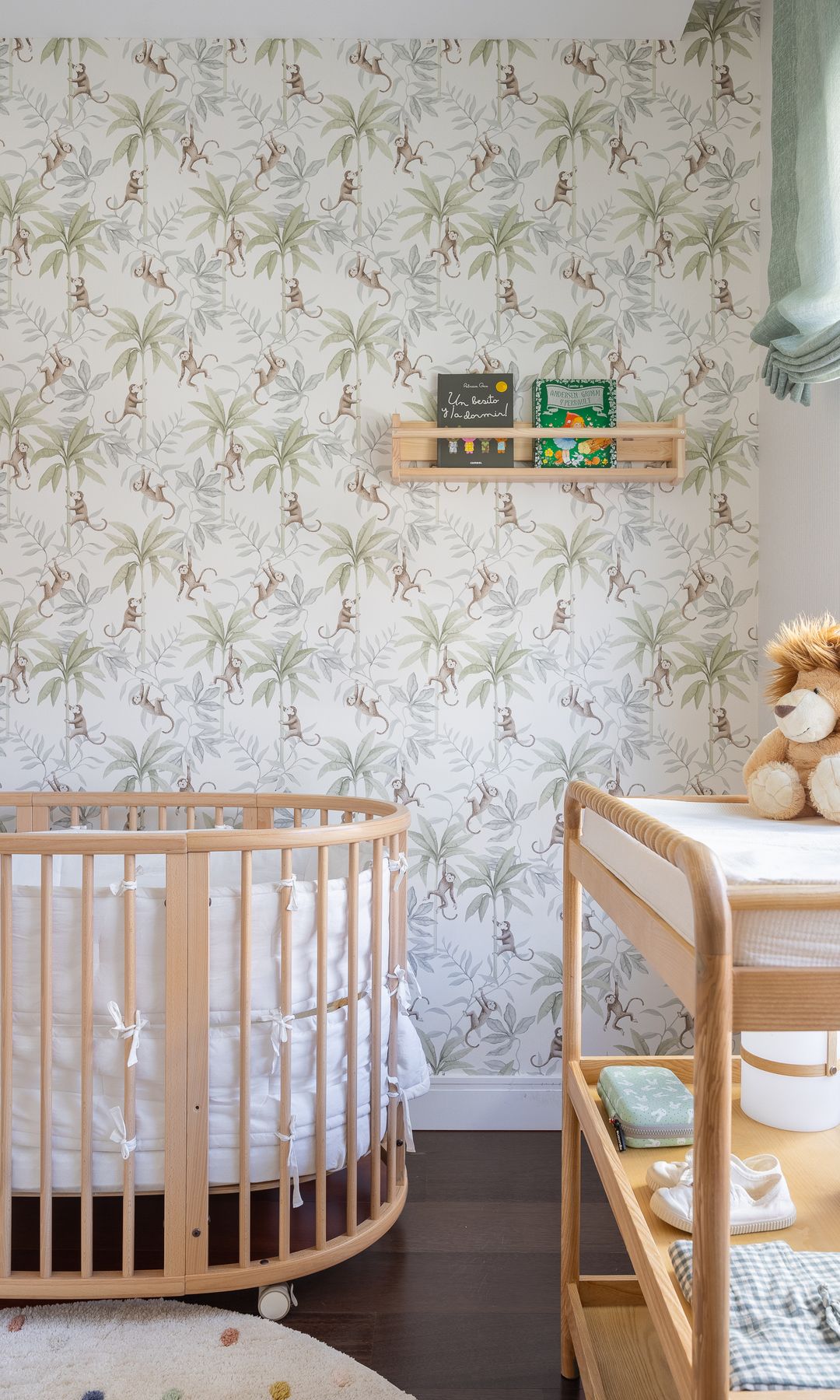 Dormitorio infantil con papel 