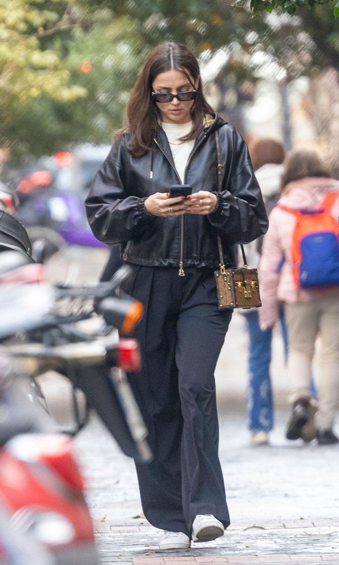 Ana de Armas paseando por Madrid