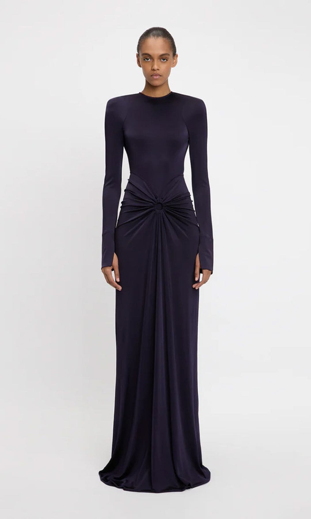 Vestido negro de la firma de Victoria Beckham