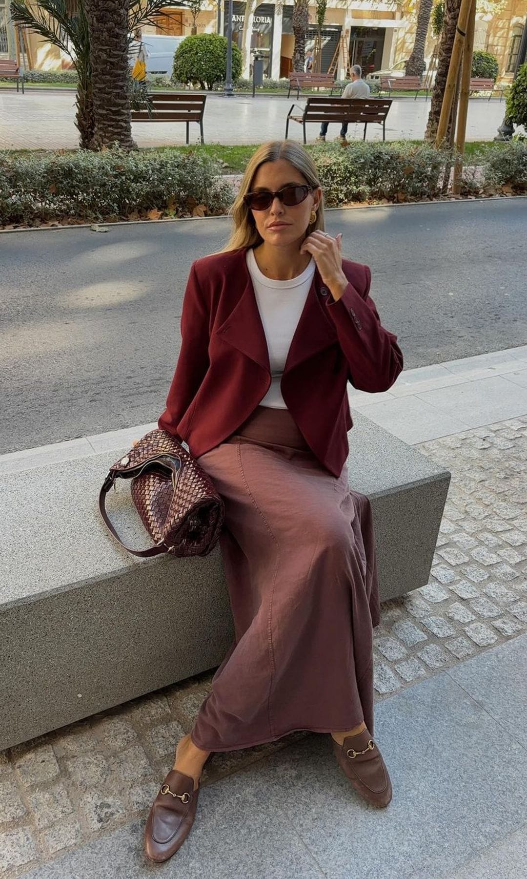 Paula Cremades con 'blazer' 'cherry red'