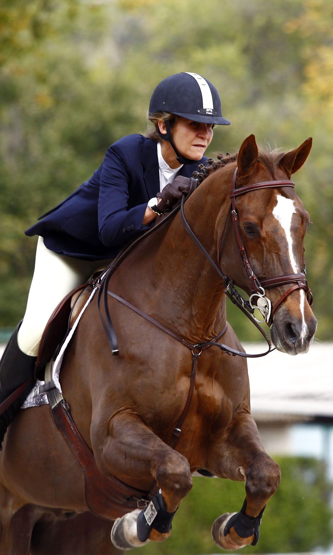 La infanta Elena montando a caballo