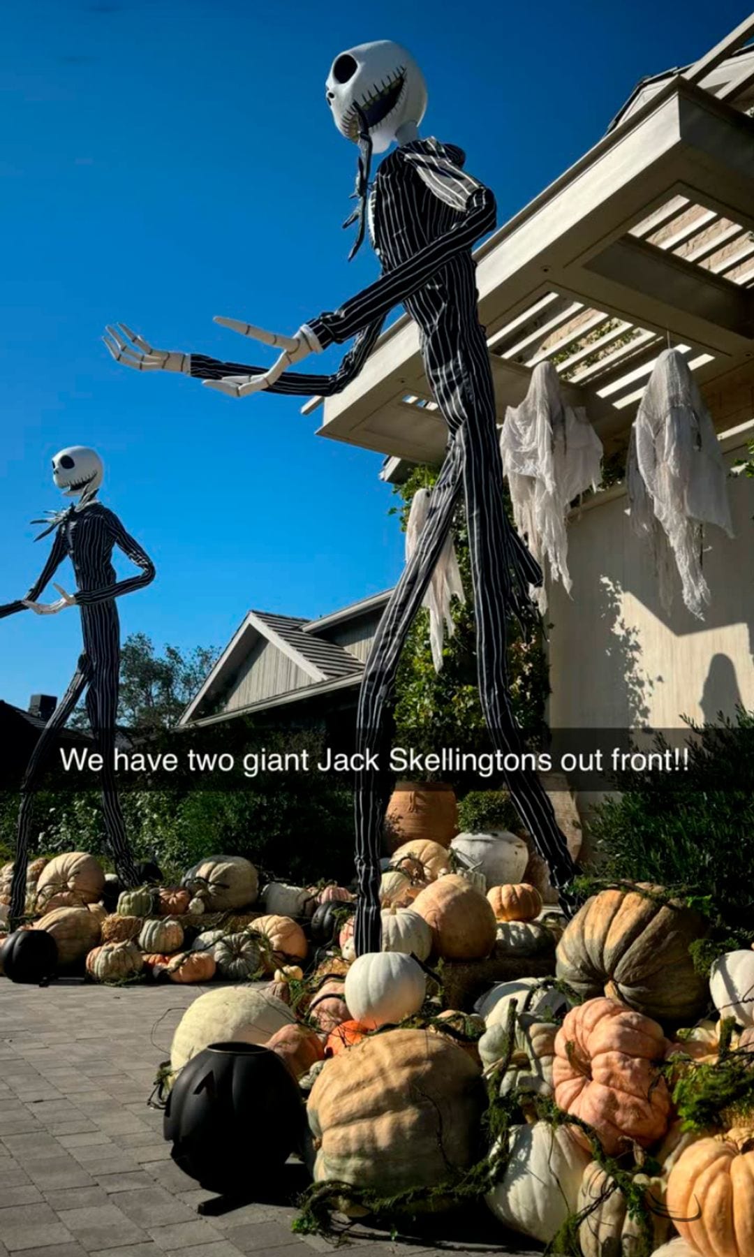 Decoración de Halloween en la casa de Khloe Kardashian