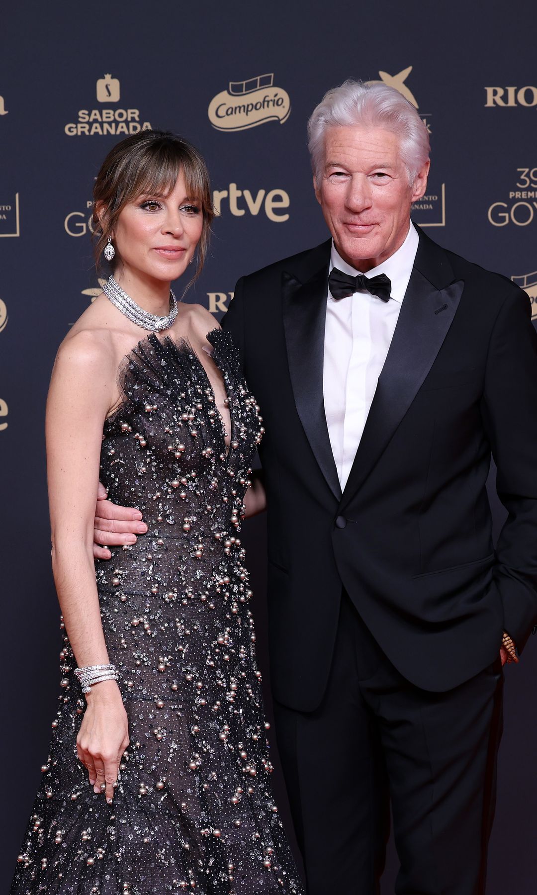  Richard Gere y Alejandra Silva en los Goya 2025