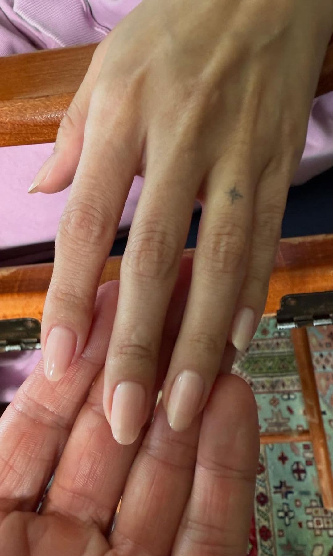 La manicura de Selena Gomez