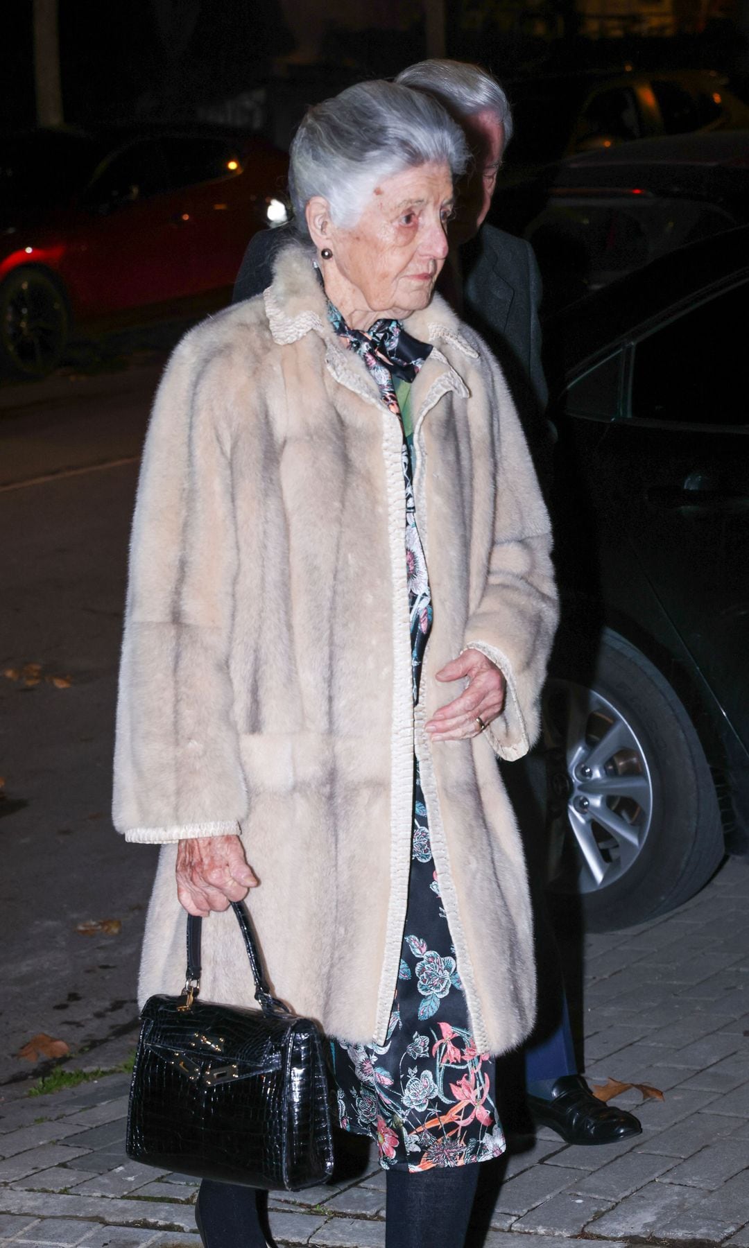 Teresa de Borbón-Dos Sicilias llegando al cumpleaños de Margarita de Bulgaria