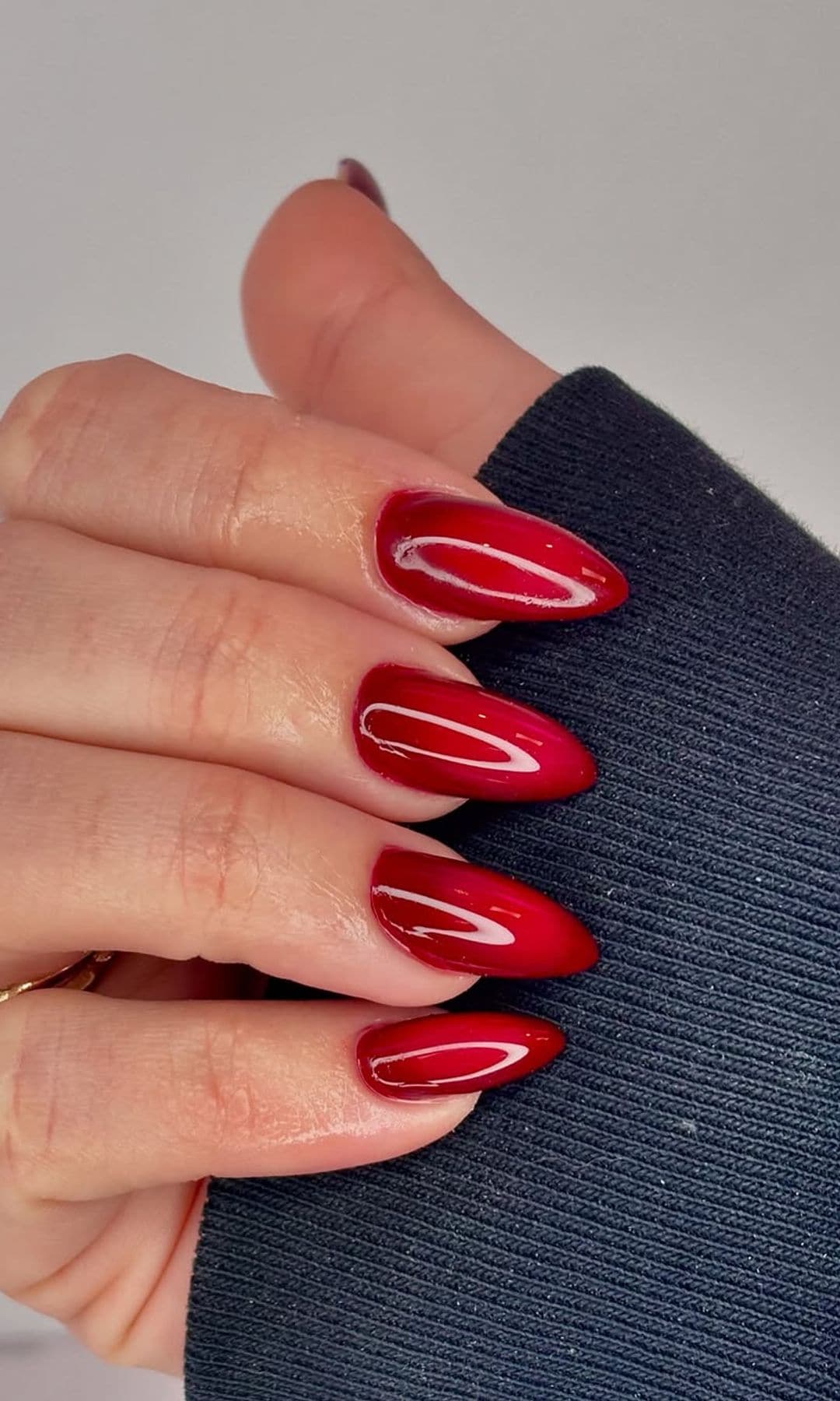 Manicura uñas rojas