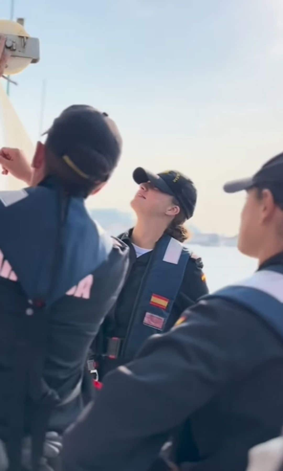 La princesa Leonor en unas maniobras en el mar en la Escuela Naval de Marín en La Armada el 20 de septiembre de 2024