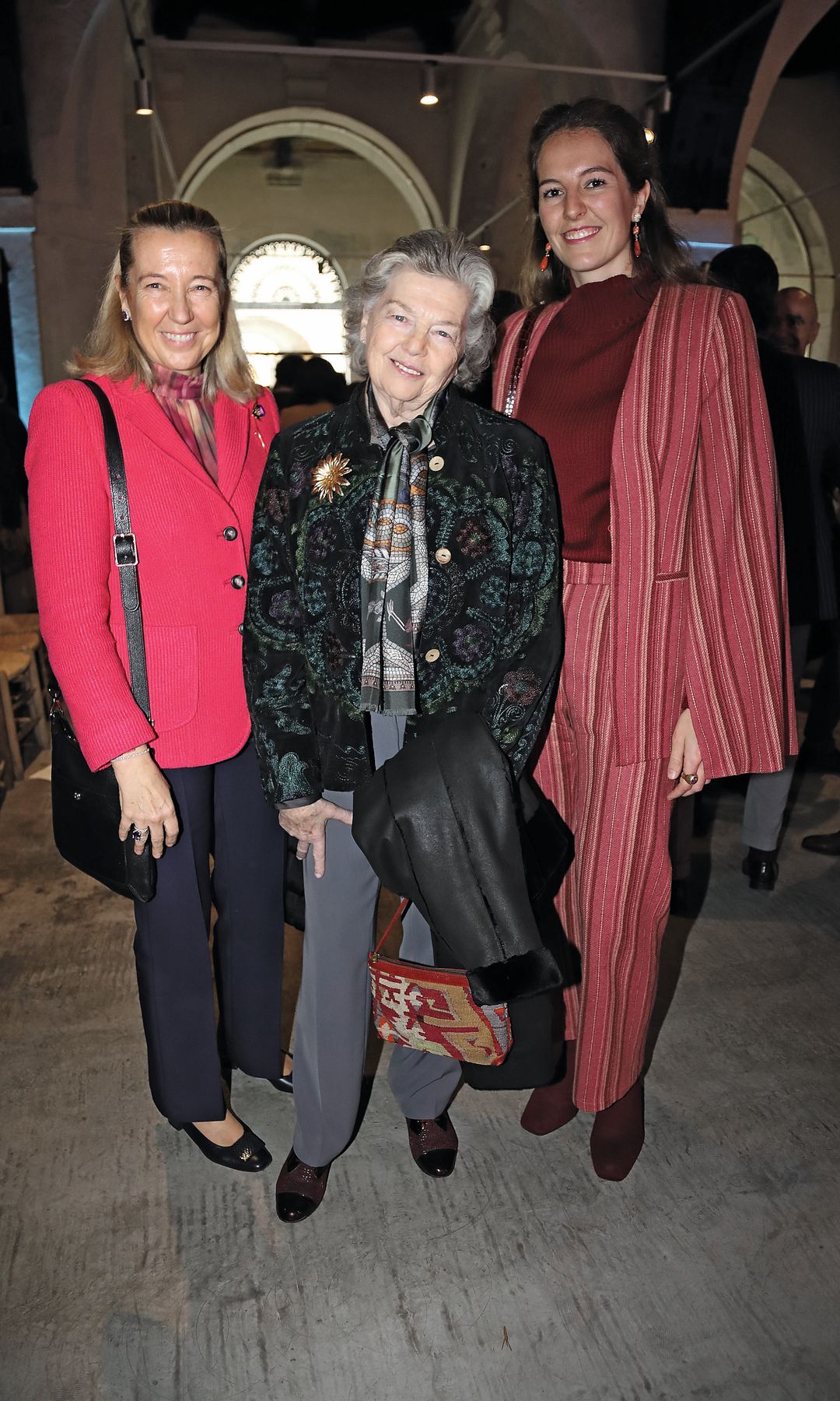 Cristina de Borbón-Dos Sicilias con Ana de Francia y Victoria López-Quesada