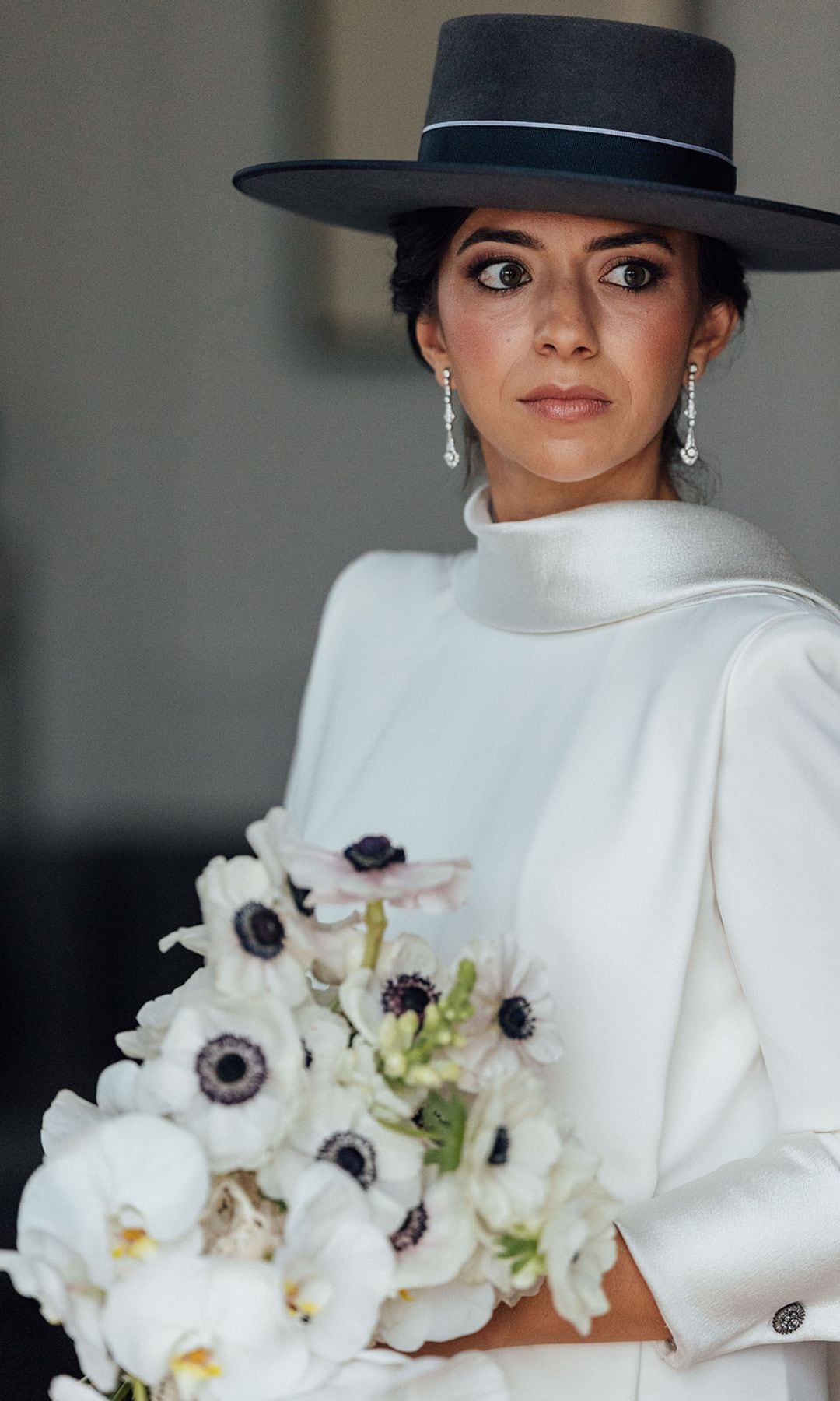 Vestido de novia tipo túnica From Lista With Love