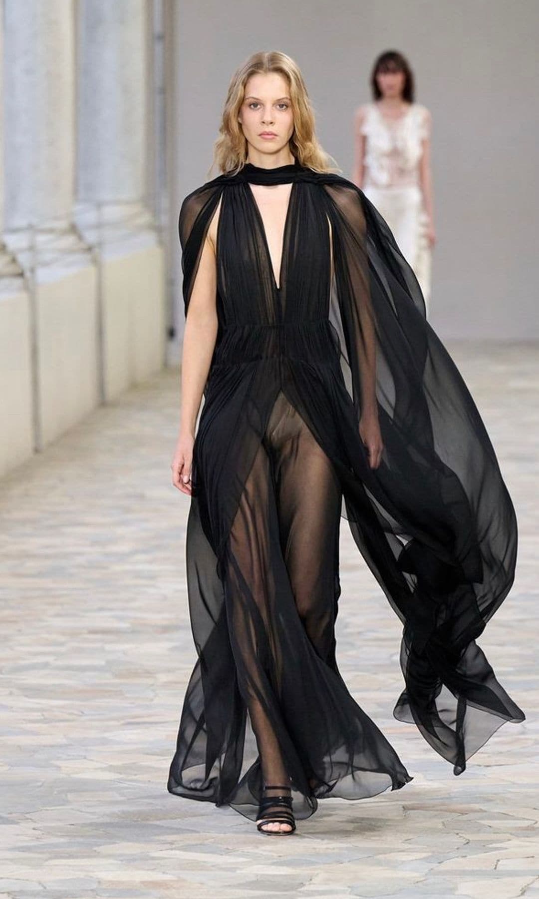 Alberta Ferretti SS25