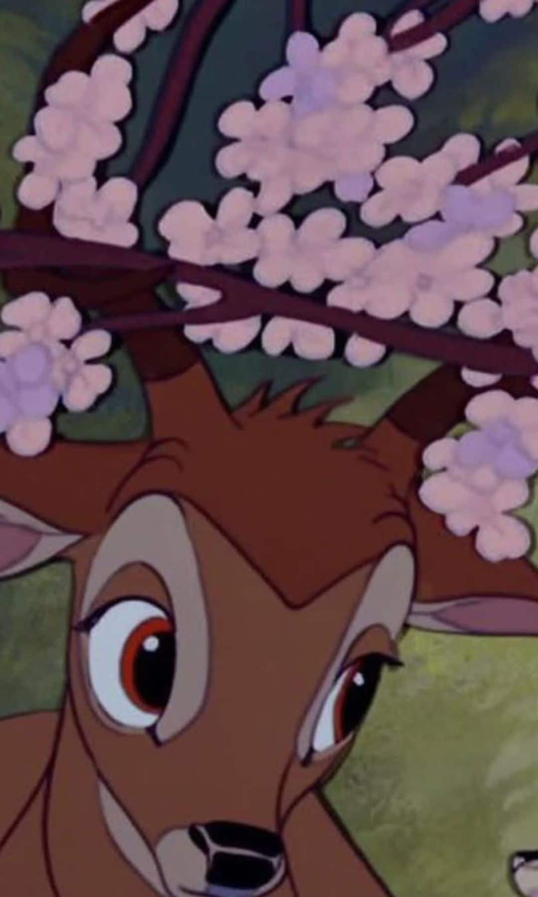 Look de belleza de Ariana Grande inspirado en Bambi