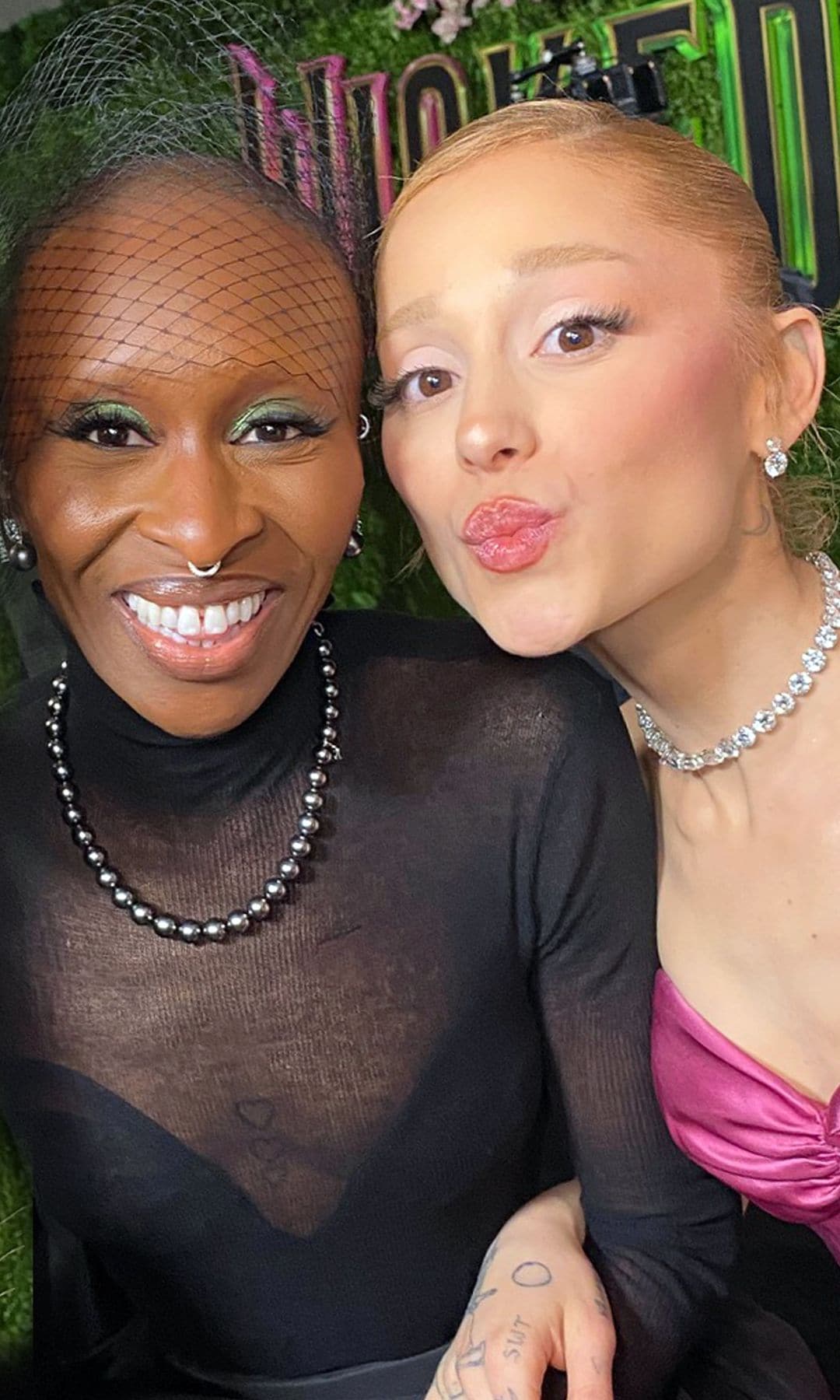 Ariana Grande y Cynthia Erivo