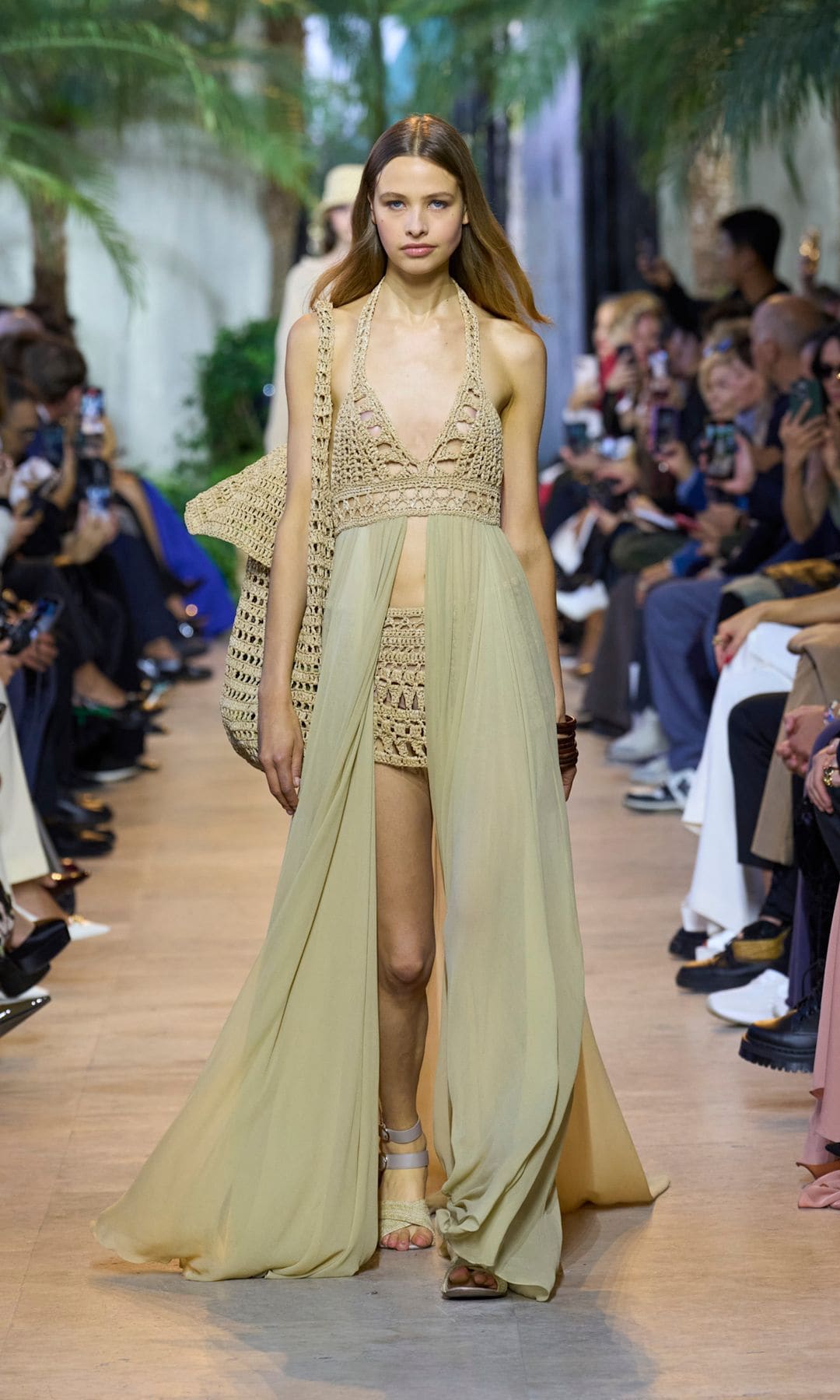 Desfile Elie Saab P/V 2025