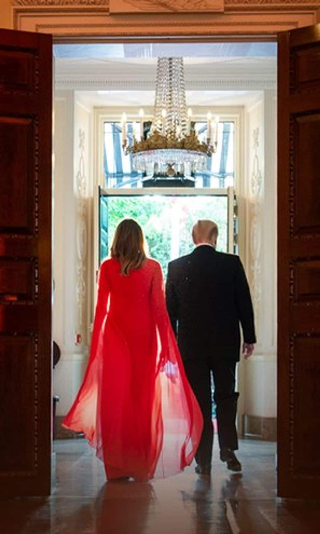 Donald Trump ha felicitado a Melania por su 20º aniversario de boda con esta imagen