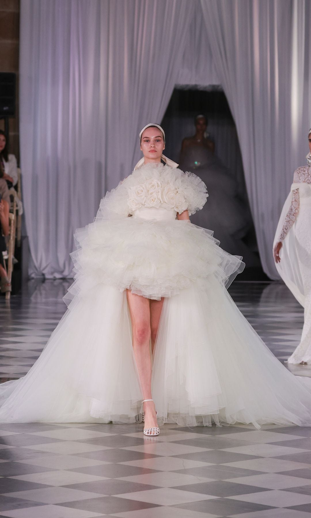 Vestidos de novia cortos Giambattista Valli