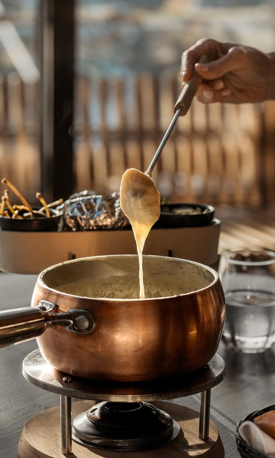 Fondue en el restaurante del hotel Maribel's, Sierra Nevada, Granada