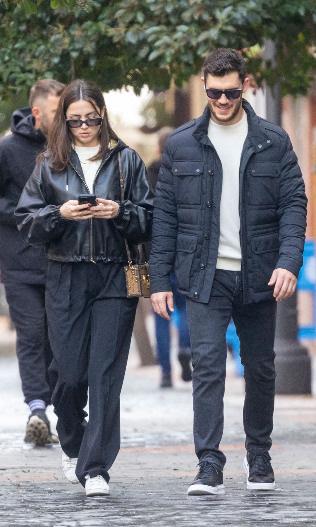 Ana de Armas y Manuel Anido paseando por las calles de Madrid