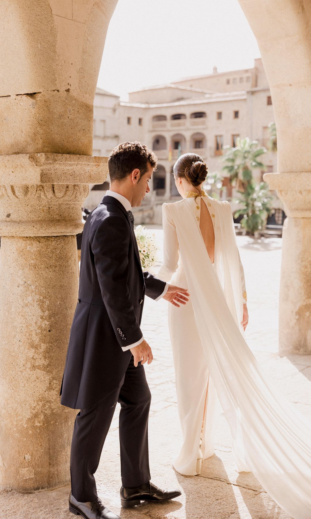 Vestido de novia Lorena Formoso bordados Luhar