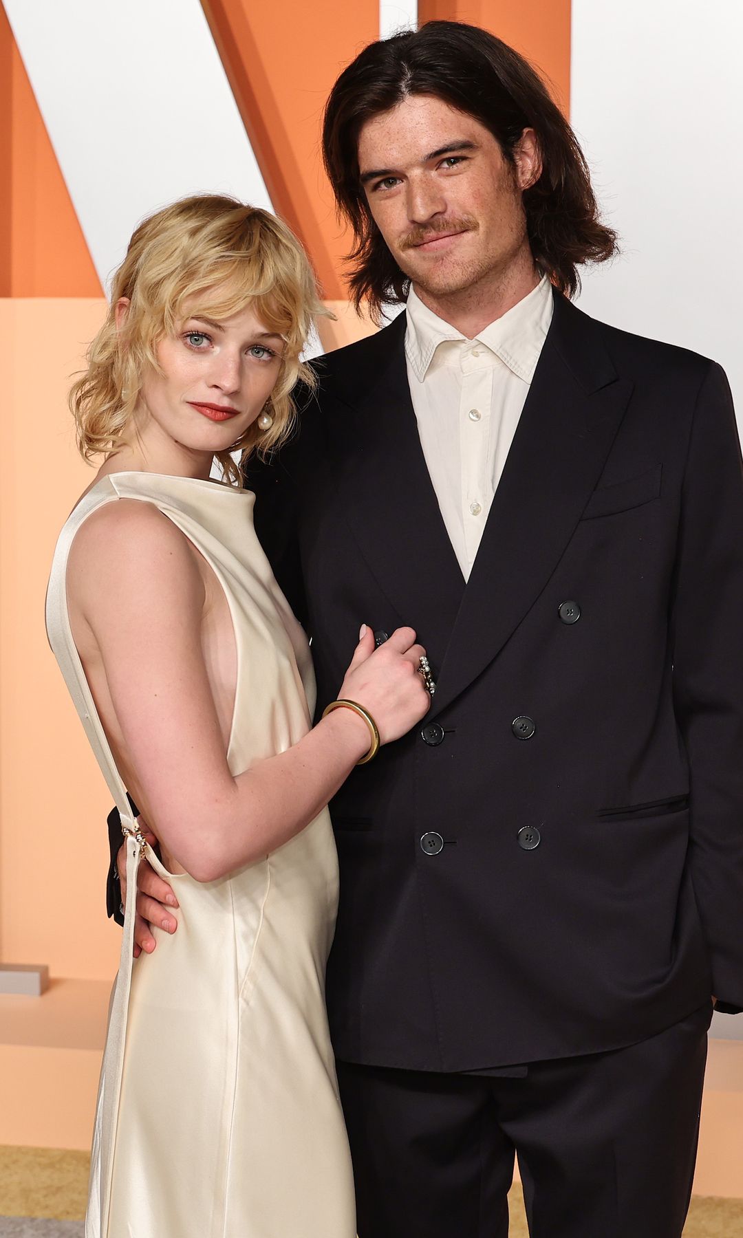 Esther McGregor (L) and guest attend the 2025 Vanity Fair Oscar Party Hosted By Radhika Jones at Wallis Annenberg Center for the Performing Arts on March 02, 2025 in Beverly Hills, California.  (Photo by Jamie McCarthy/WireImage)