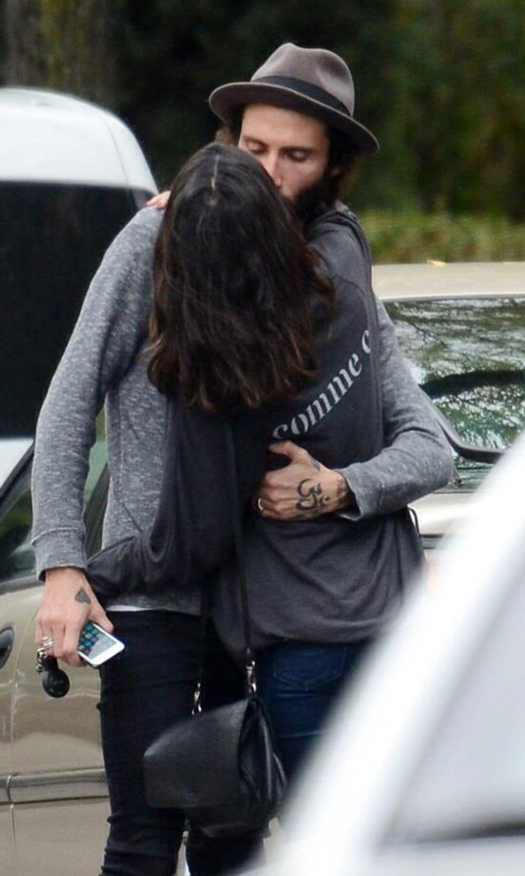 (Foto de ARCHIVO)
MACARENA GARCÍA Y LEIVA, MUY APASIONADOS EN PLENA CALLE

Europa Press Reportajes / Europa Press
PAREJA CANTANTE ACTRIZ BESOS ABRAZOS CAMISETA GRIS PANTALON NEGRO SOMBRERO
16/10/2014