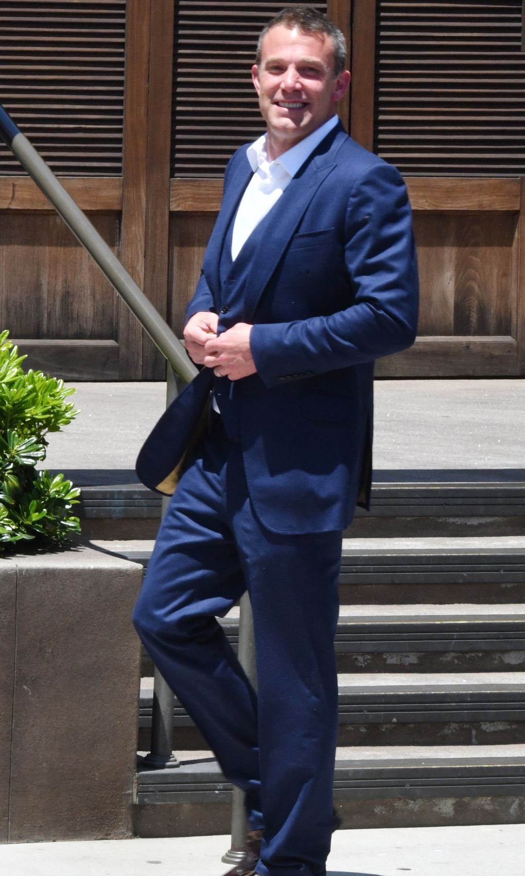 Ben Affleck paseando por Brentwood el 12 de junio de 2024