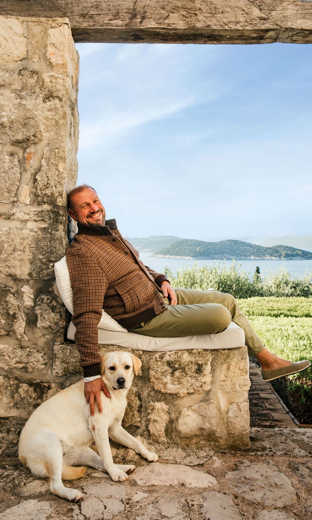 Toto Bergamo con su perro