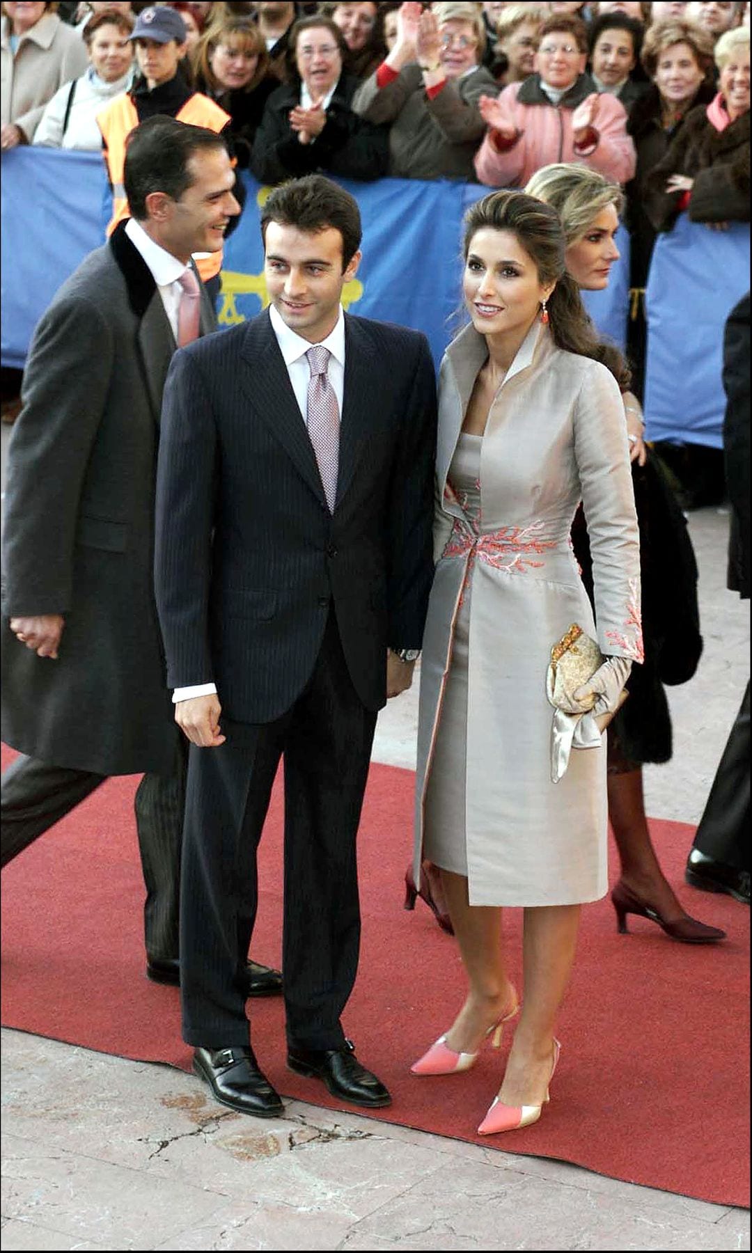 BODA DE RAFAEL CAMINO CON NATALIA ALVAREZ EN OVIEDO
EN LA IMAGEN EL TORERO ENRIQUE PONCE Y SU MUJER PALOMA CUEVAS POSANDO