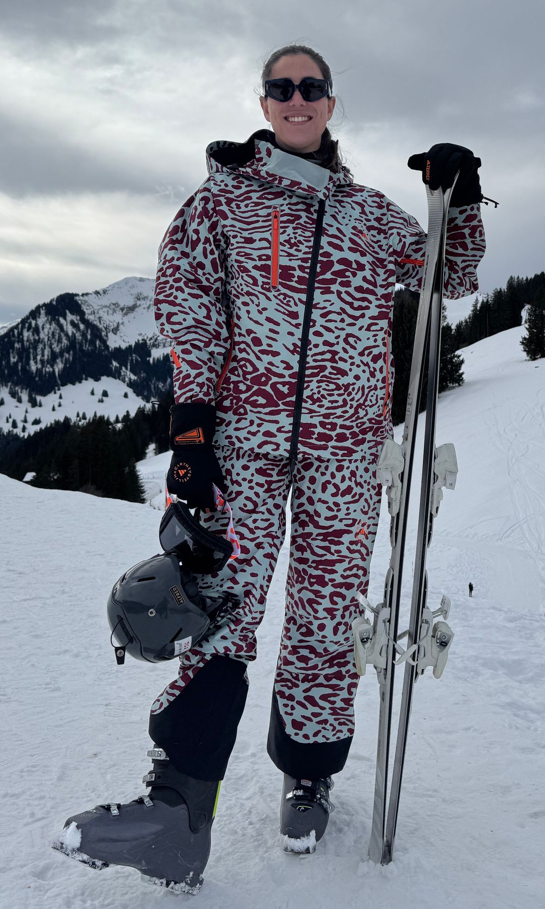 Garbiñe disfrutando por primera vez en la estación de Gstaad en Suiza