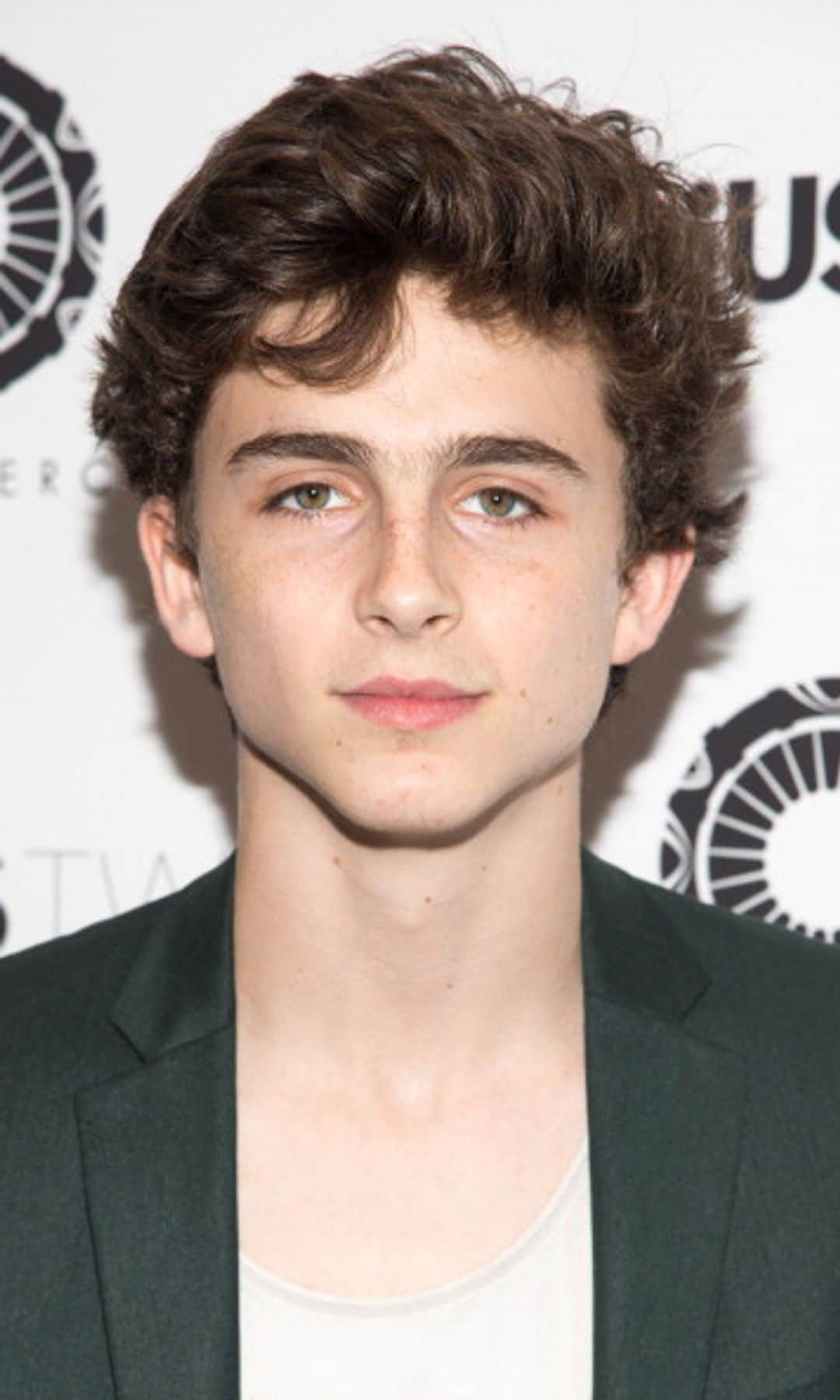 HOLA Thimothee Chalamet