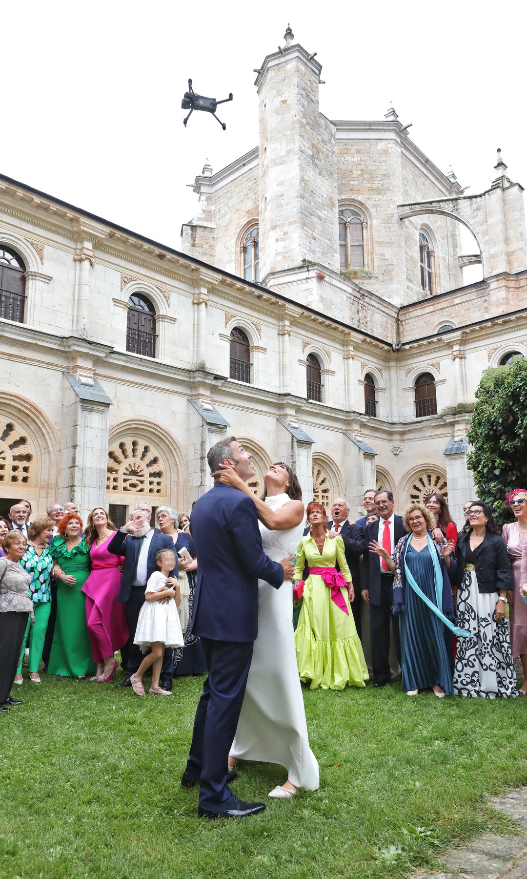 HOLA+ Irene Villa boda