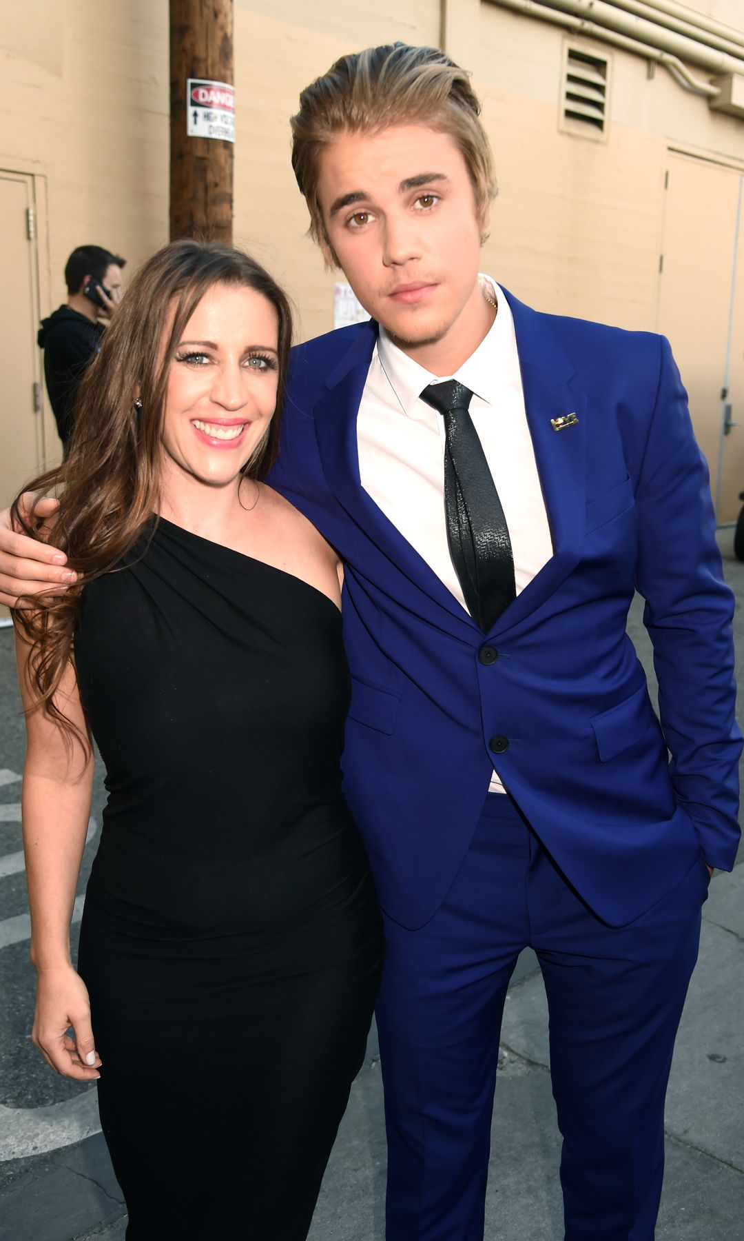 El cantante con su madre, Pattie Mallette