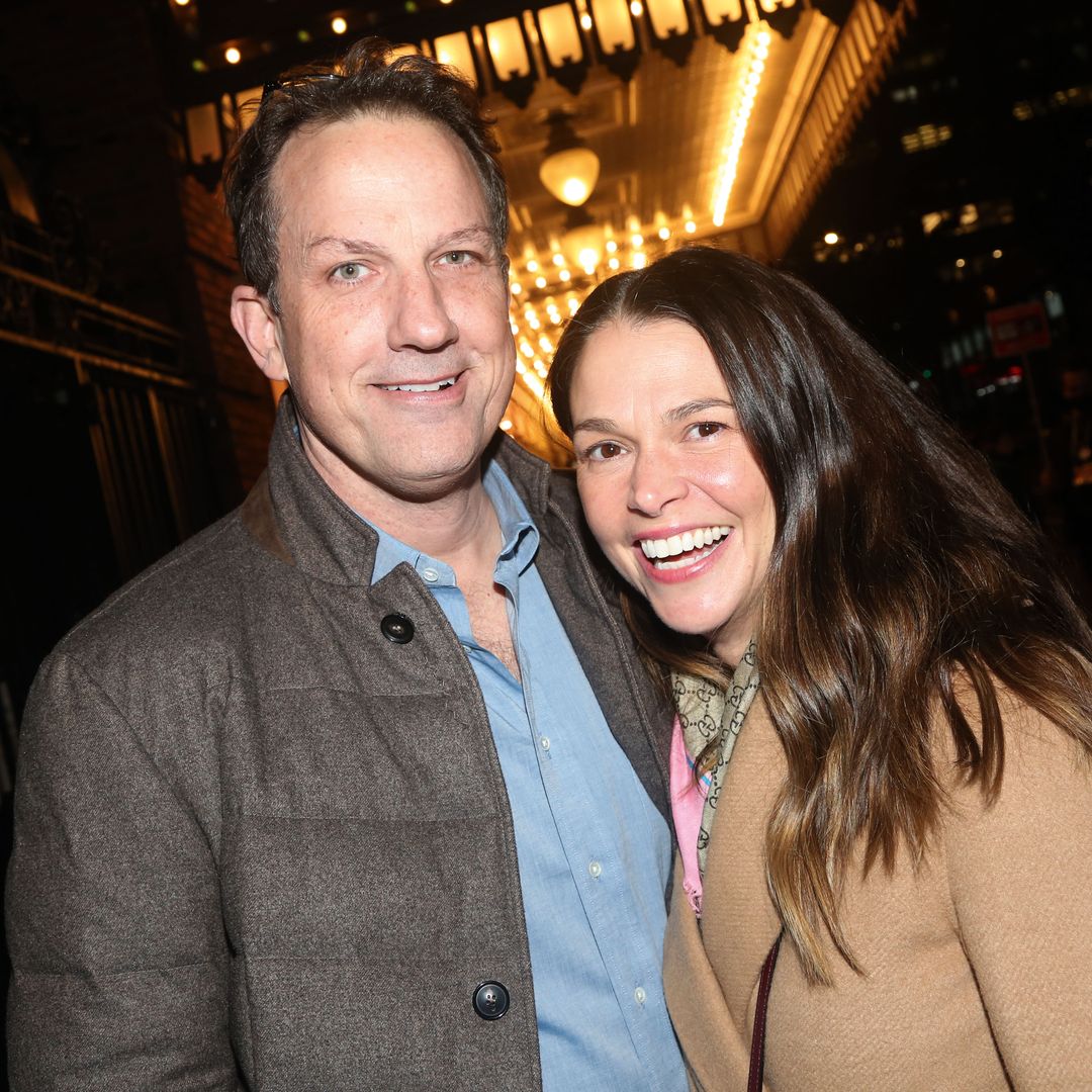 Sutton Foster con su exmarido, Ted Griffin