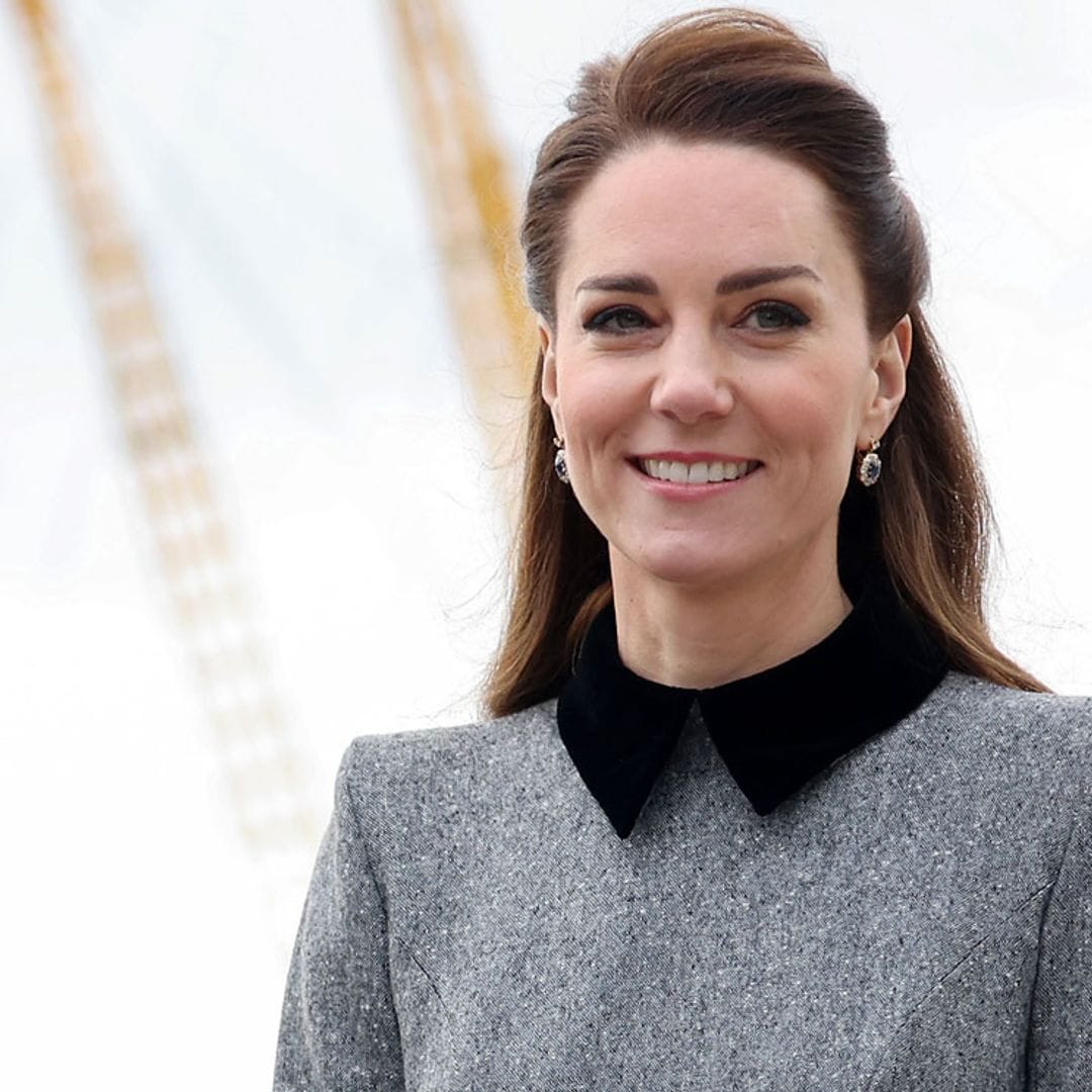 El doble homenaje de Kate Middleton: un vestido bicolor que conecta con Isabel II y Diana